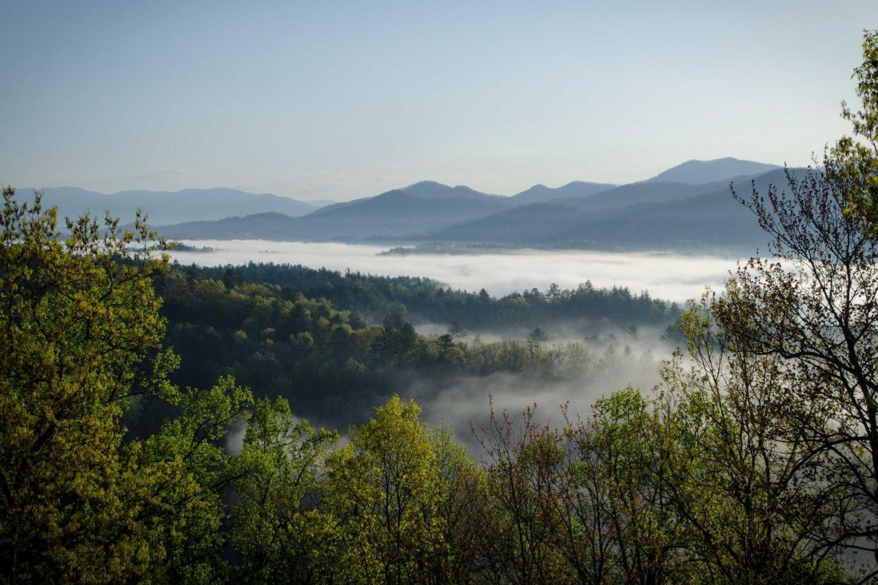 Secluded Mountain Home With Stunning Views And Deck! Bryson City Eksteriør billede